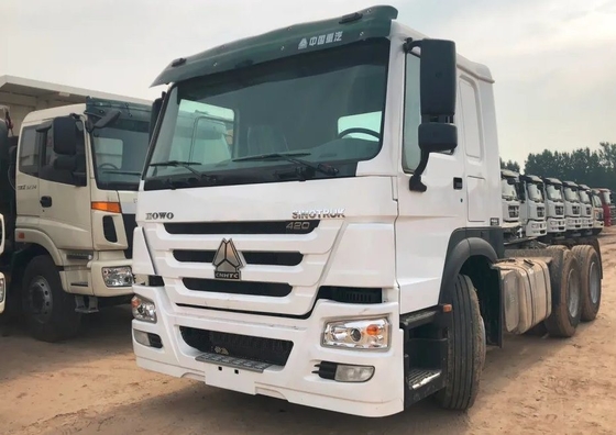 Sinotruk Used e Traktor Truck Tow Trailer 6*4 con tipo di trasmissione manuale