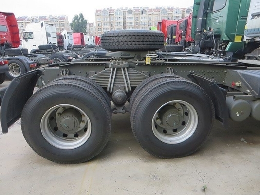 Sinotruk Used e Traktor Truck Tow Trailer 6*4 con tipo di trasmissione manuale