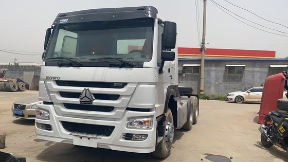Sinotruk Camion rimorchiatore Camion trattore 6*4 Sx3255dt394 Sostegno al pagamento in USD