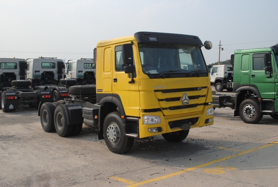 Vendere un camion-trattore Sinotruk con Euro 2 standard di emissioni 5600x2300x1500