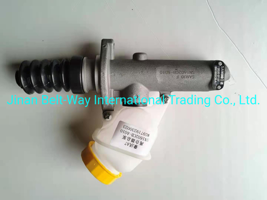 Sinotruk HOWO Parti di autoveicoli Clutch Master Cylinder Wg9719230013 Wg9719230023 Nero