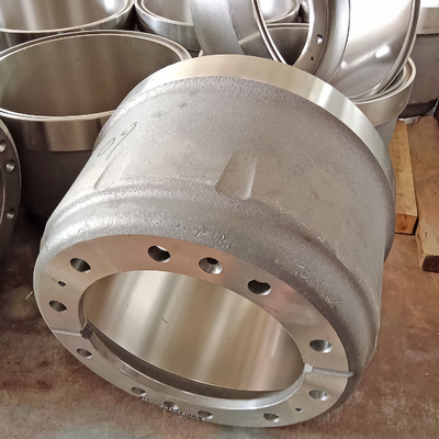 Sinotruk HOWO Truck Rear Brake Drum AZ9112340006 per il modello di motore Wd615/Wd618/Wp10/Wp12