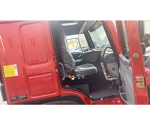 371 HP Sinotruk Heavy Duty Truck HOWO 10 Cabin Wheel Driving System Parti per il beneficio