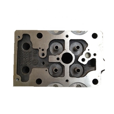 Assemblaggio della testa del cilindro dell'auto Az1095040123 per Sinotruk HOWO Ricambi per camion in argento
