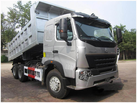 25 tonnellate Sinotruk HOWO Dump Truck con dimensioni 5800*2300*1500 e capacità del motore> 8L