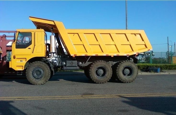 Progettazione di pneumatici radiali Sinotruk 6X4 RC Truck Tipper 60ton Dump Truck La soluzione perfetta