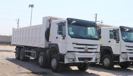 Trasmissione manuale Sinotruk 6X4 RC Truck Tipper 60ton Dump Truck con telaio Hova